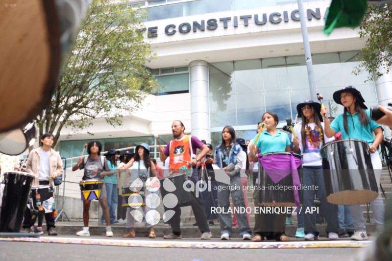 APAGUEN LOS MECHEROS CORTE CONSTITUCIONAL