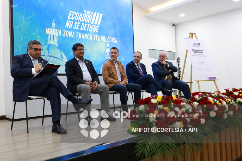 CUENCA-PRESIDENTE DANIEL NOBOA