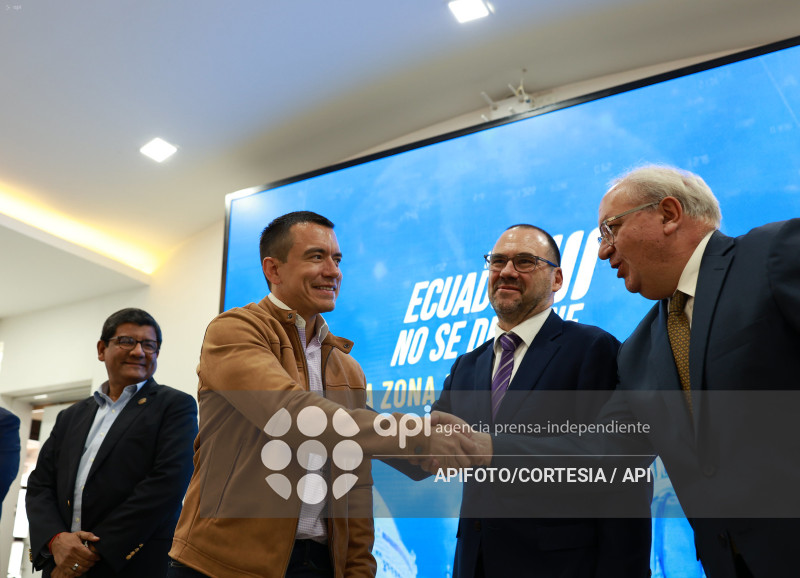 CUENCA-PRESIDENTE DANIEL NOBOA