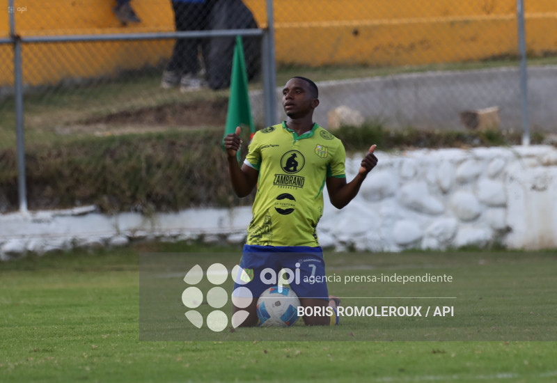COPA ECUADOR-GUALACEO S C-VINO TINTO FC