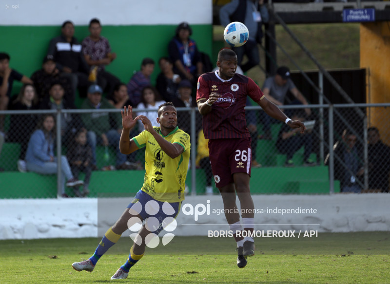 COPA ECUADOR-GUALACEO S C-VINO TINTO FC