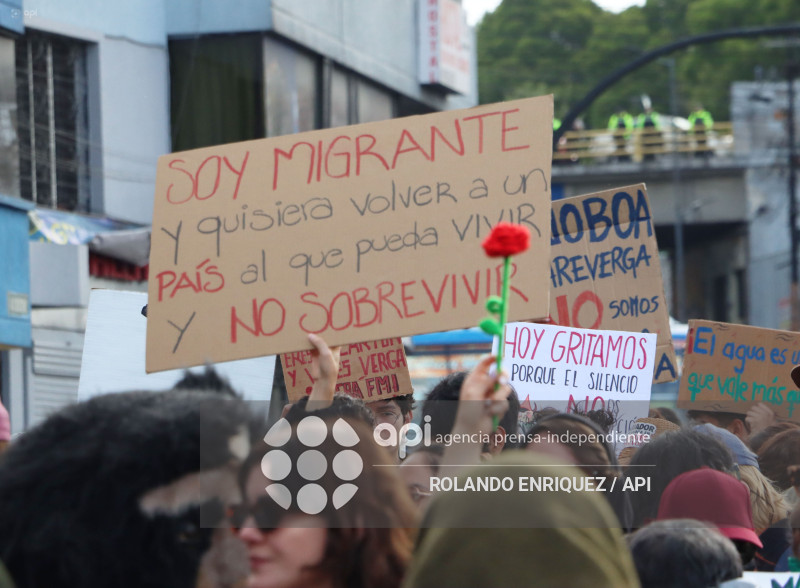 MARCHA ESTUDIANTES Y MOVIMIENTOS SOCIALES