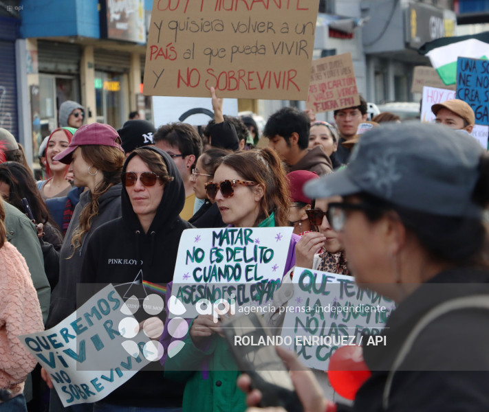 MARCHA ESTUDIANTES Y MOVIMIENTOS SOCIALES