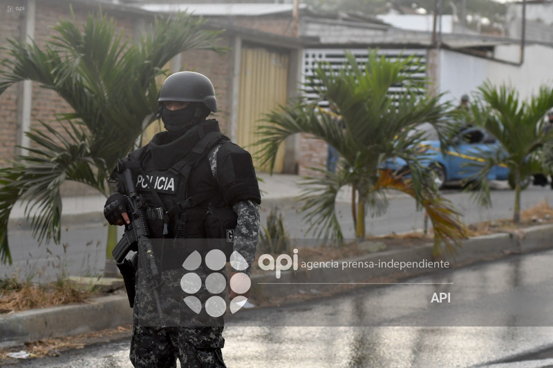 MANTA-SICARIATO-AGENTE-TRÁNSITO