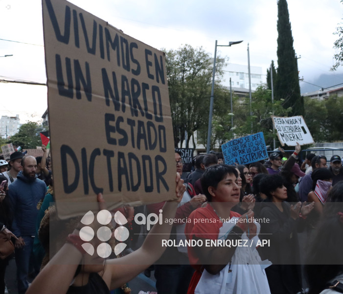 MARCHA ESTUDIANTES Y MOVIMIENTOS SOCIALES