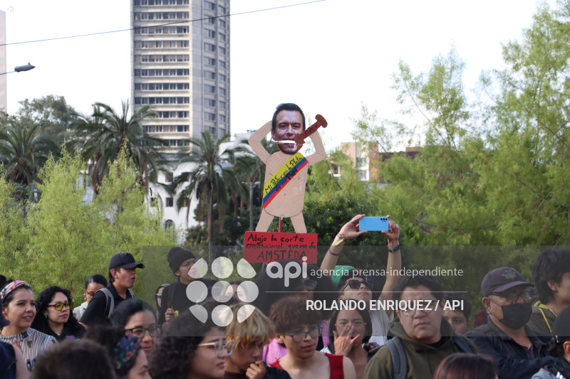 MARCHA ESTUDIANTES Y MOVIMIENTOS SOCIALES