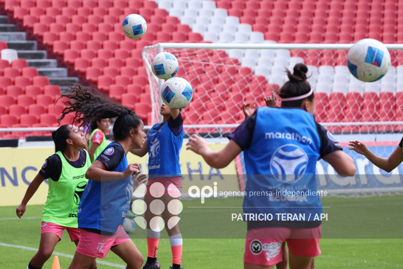 FBL SUPERLIGA FEMENINA LIGA DE QUITO VS CLUB ÑAÑAS