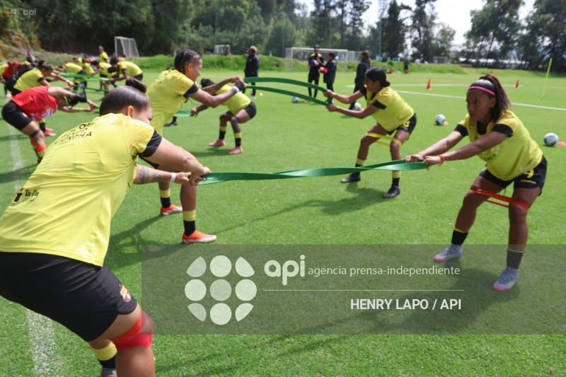 FBL SUPERLIGA FEMENINA    CATOLICA VS  BARCELONA