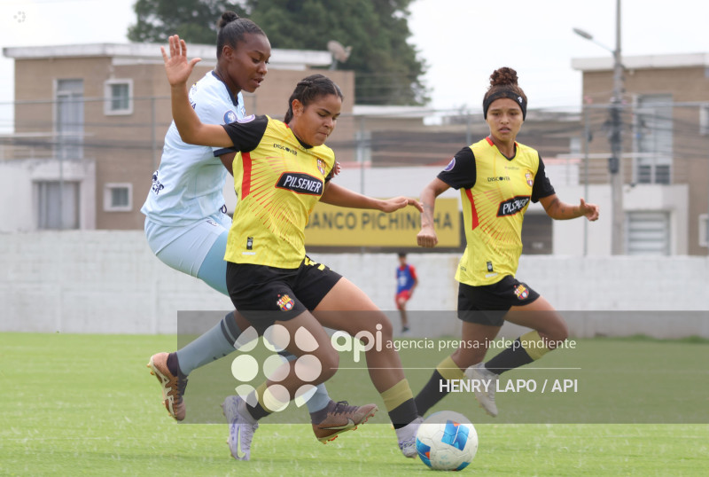 FBL SUPERLIGA FEMENINA    CATOLICA VS  BARCELONA