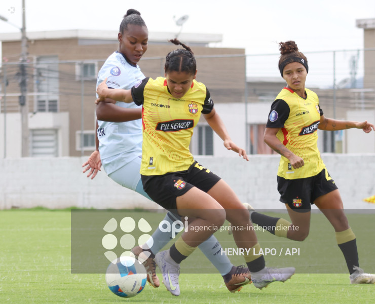 FBL SUPERLIGA FEMENINA    CATOLICA VS  BARCELONA