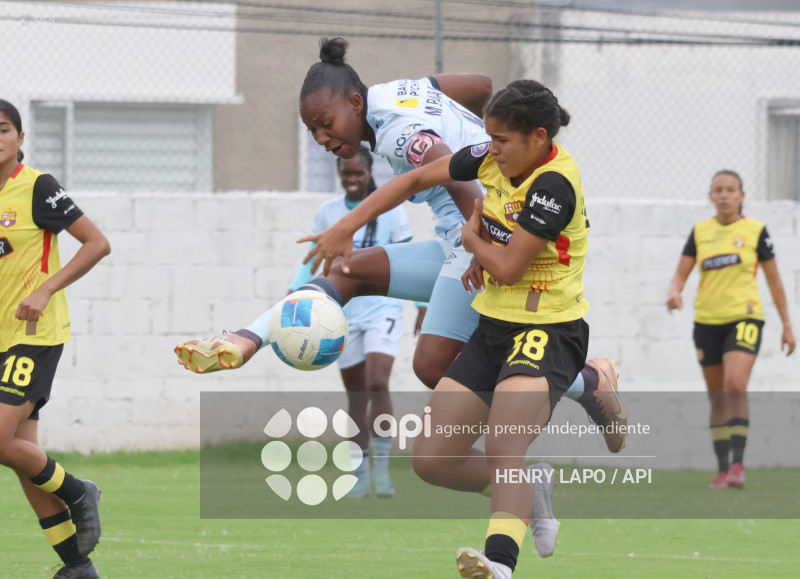 FBL SUPERLIGA FEMENINA    CATOLICA VS  BARCELONA