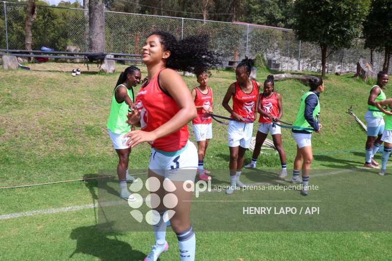 FBL SUPERLIGA FEMENINA    CATOLICA VS  BARCELONA