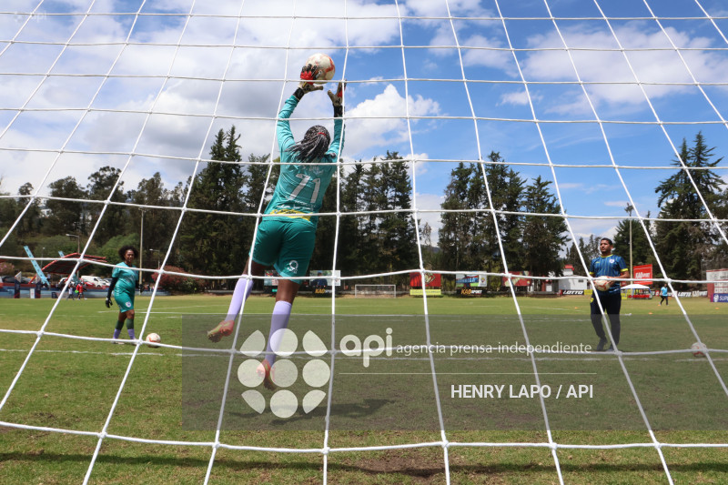 FBL SUPERLIGA FEMENINA     EL NACIONAL VS ESPUCE