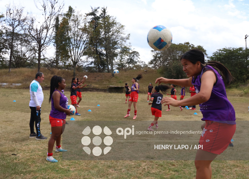 FBL SUPERLIGA FEMENINA     EL NACIONAL VS ESPUCE