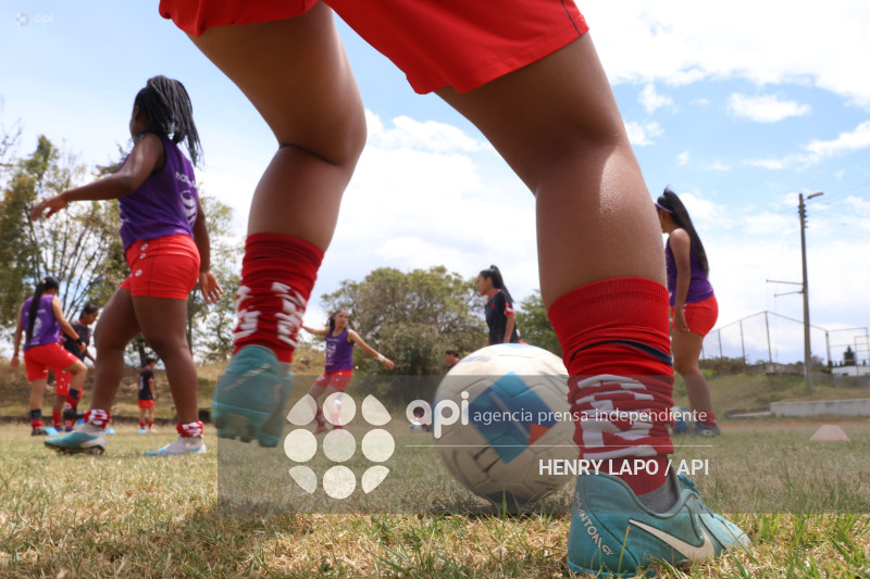 FBL SUPERLIGA FEMENINA     EL NACIONAL VS ESPUCE