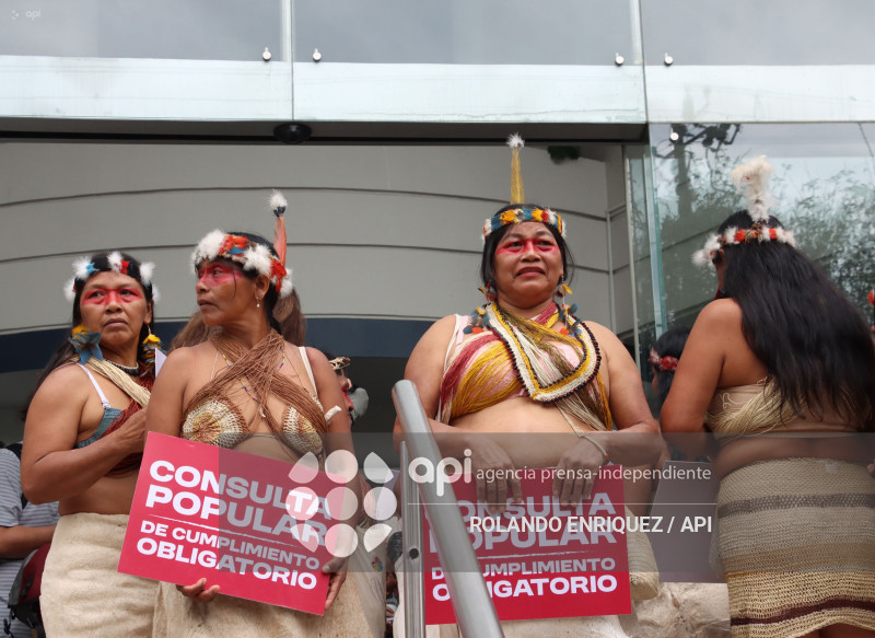 WAORANIS EN LA  CORTE CONSTITUCIONAL POR EL  YASUNI