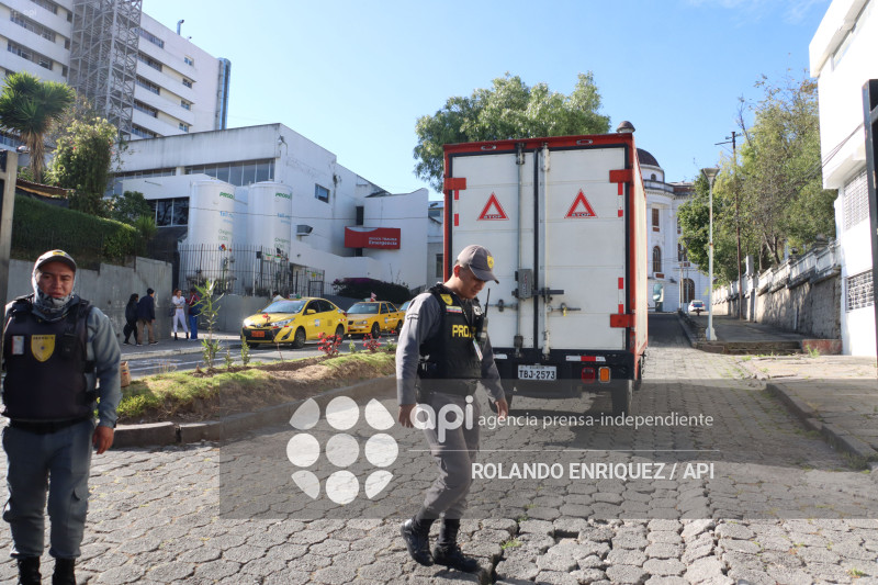 HOSPITAL EUGENIO ESPEJO