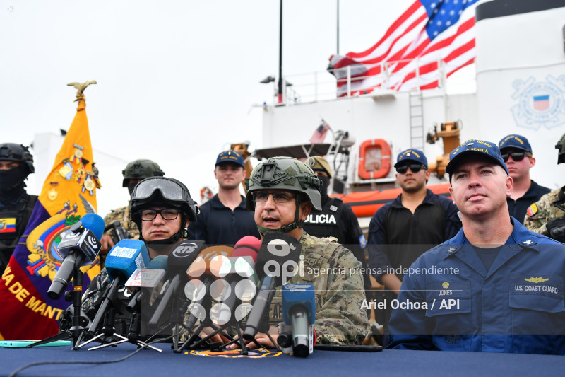 MANTA-USA-ECU-DROGA-DETENIDOS