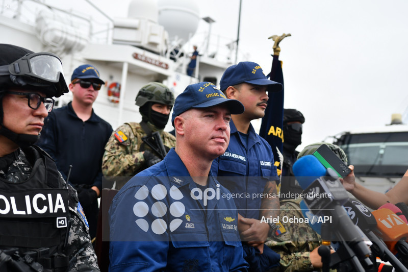 MANTA-USA-ECU-DROGA-DETENIDOS