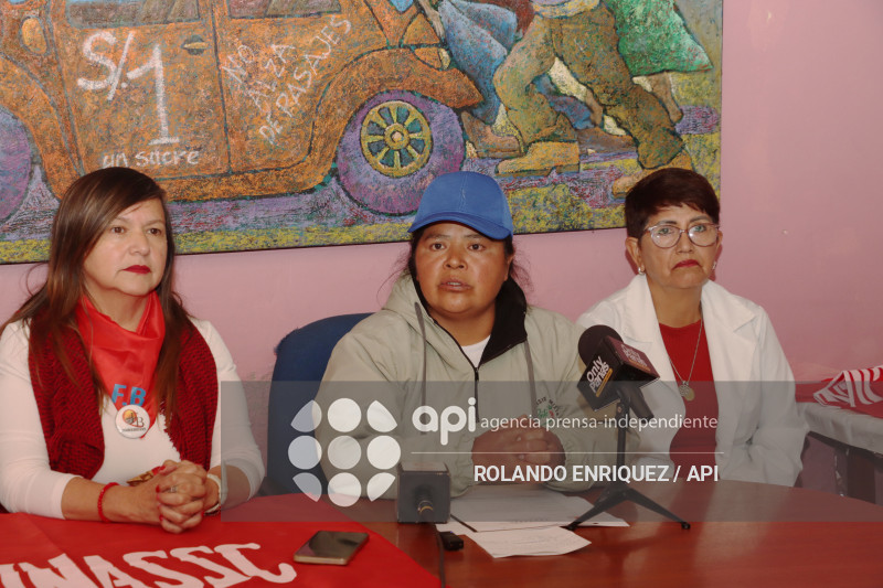 SEGURO CAMPESINO PROTESTA EN EL IESS