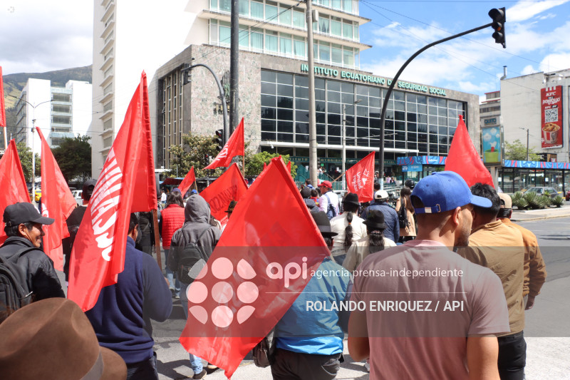 SEGURO CAMPESINO PROTESTA EN EL IESS
