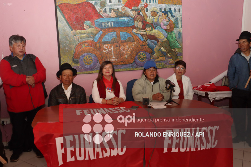 SEGURO CAMPESINO PROTESTA EN EL IESS