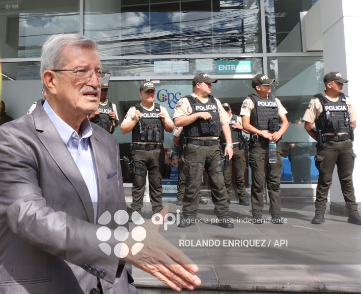 OSCAR AYERVE IMPEDIDO DE INGRESAR CPCCS