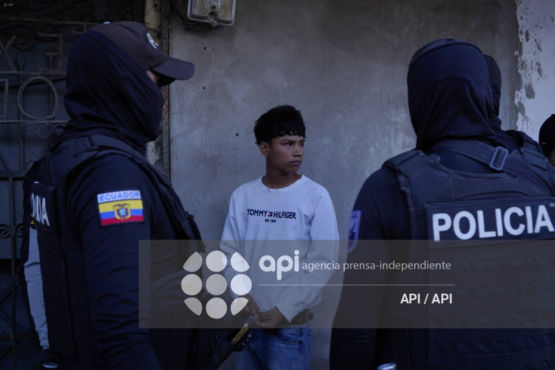 GYE-OPERATIVOS DURAN