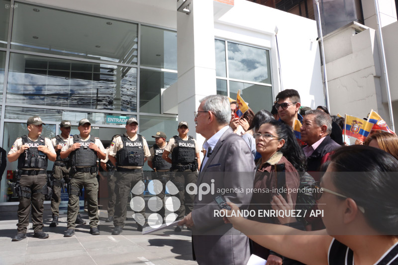 OSCAR AYERVE IMPEDIDO DE INGRESAR CPCCS