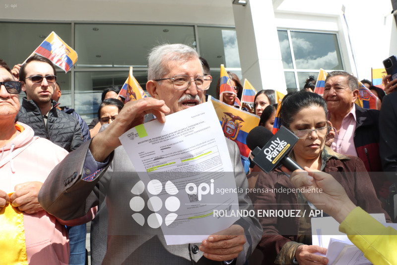 OSCAR AYERVE IMPEDIDO DE INGRESAR CPCCS