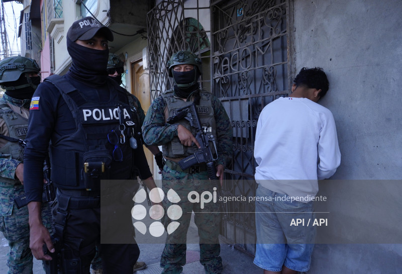 GYE-OPERATIVOS DURAN