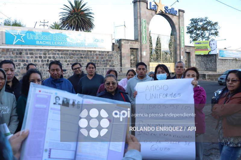DENUNCIAN EXCESOS PRECIOS LIBROS Y UNIFORMES EN COLEGIO LA SALLE