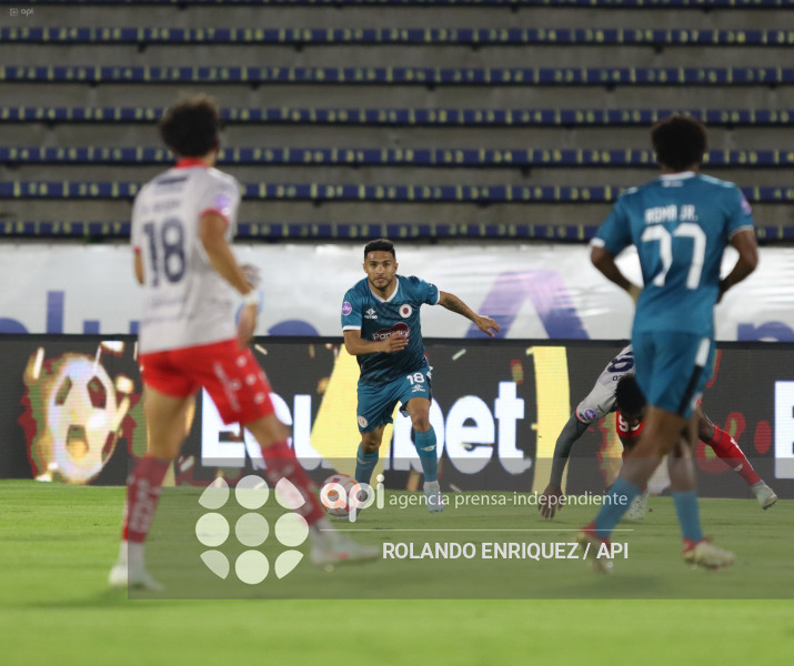 FBL  LIGA ECUABET  VINO TINTO VS NACIONAL