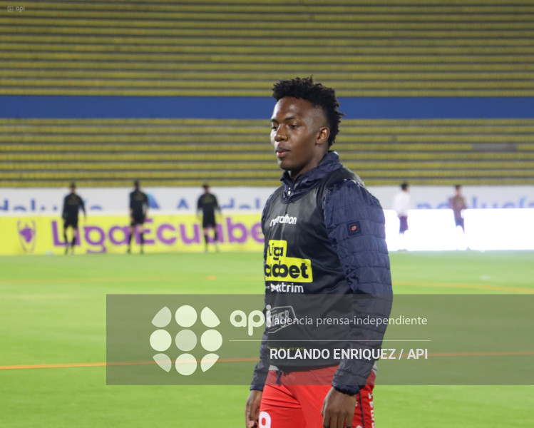 FBL  LIGA ECUABET  VINO TINTO VS NACIONAL