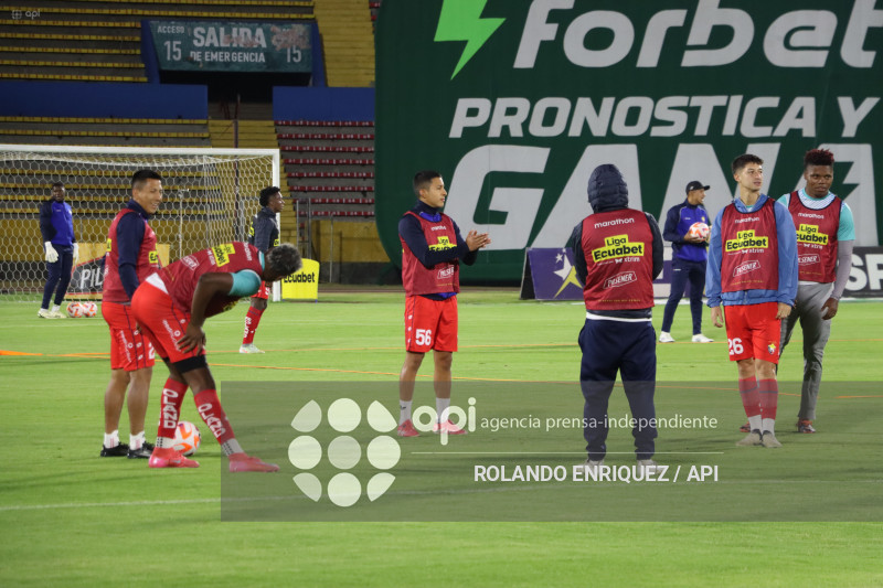 FBL  LIGA ECUABET  VINO TINTO VS NACIONAL