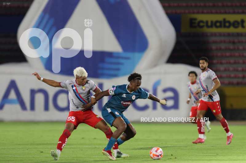 FBL  LIGA ECUABET  VINO TINTO VS NACIONAL
