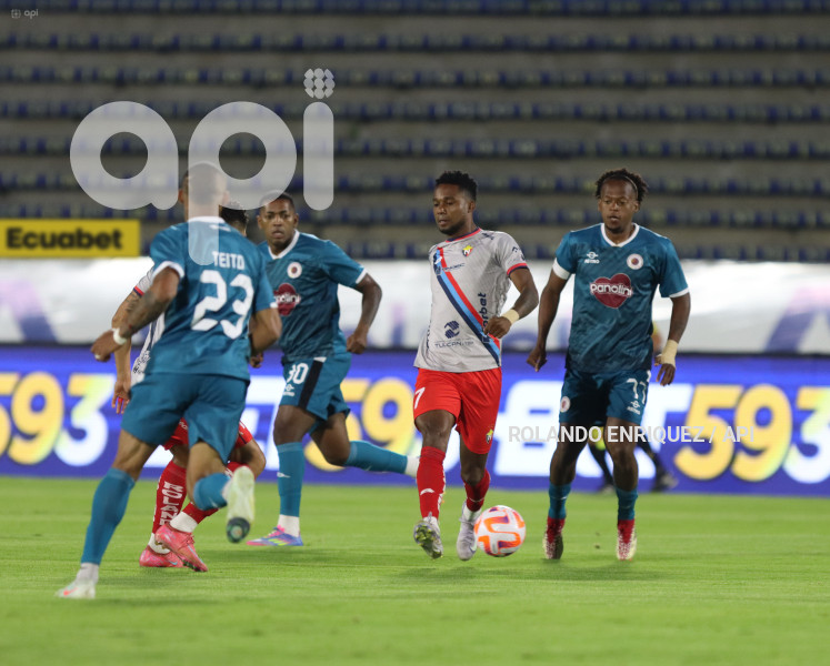 FBL  LIGA ECUABET  VINO TINTO VS NACIONAL