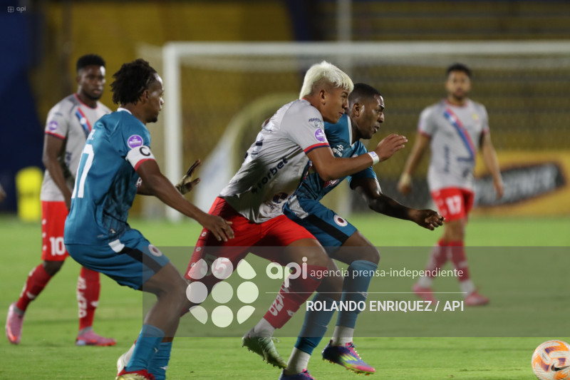 FBL  LIGA ECUABET  VINO TINTO VS NACIONAL