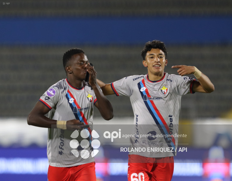 FBL  LIGA ECUABET  VINO TINTO VS NACIONAL