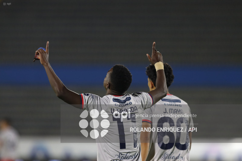 FBL  LIGA ECUABET  VINO TINTO VS NACIONAL