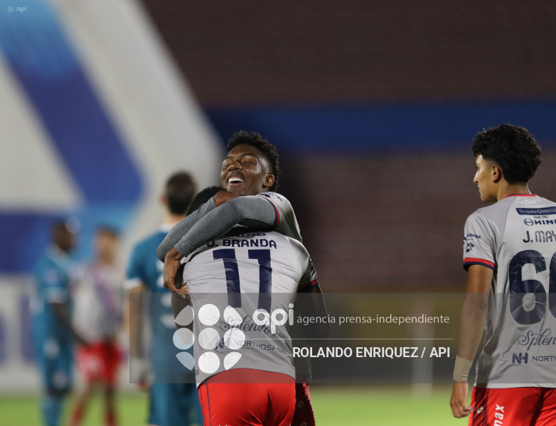 FBL  LIGA ECUABET  VINO TINTO VS NACIONAL