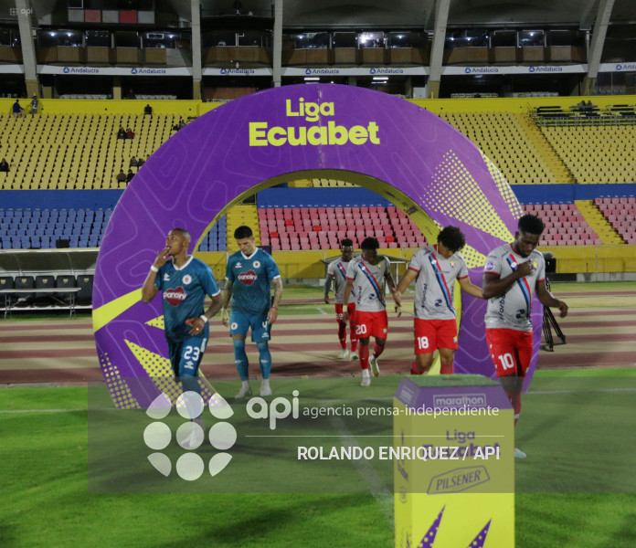 FBL  LIGA ECUABET  VINO TINTO VS NACIONAL