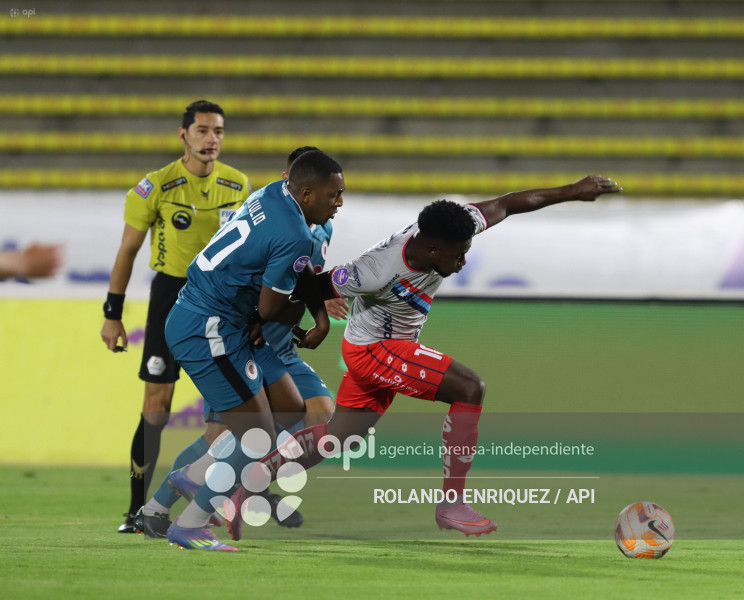 FBL  LIGA ECUABET  VINO TINTO VS NACIONAL