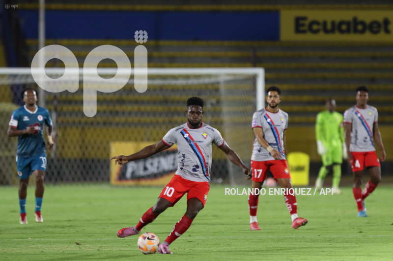 FBL  LIGA ECUABET  VINO TINTO VS NACIONAL