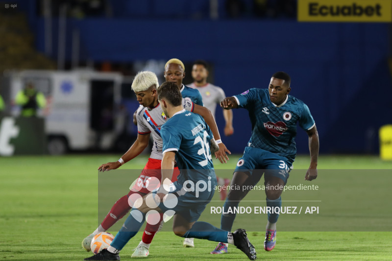 FBL  LIGA ECUABET  VINO TINTO VS NACIONAL