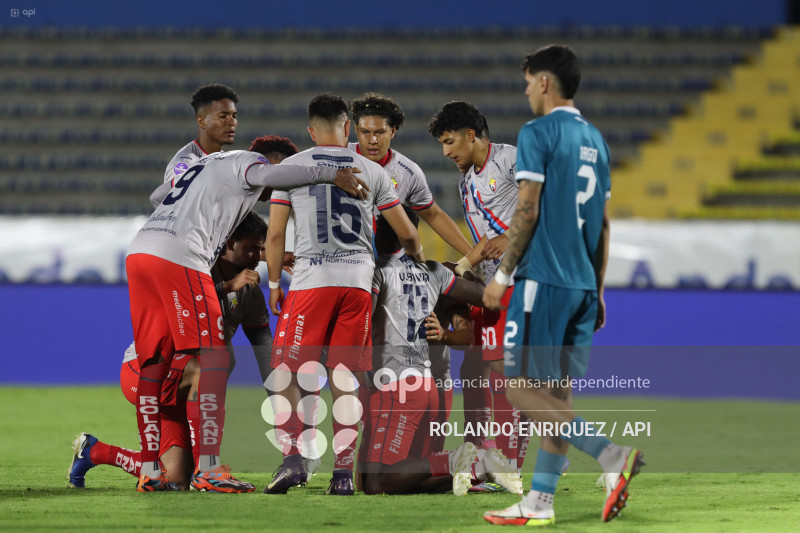 FBL  LIGA ECUABET  VINO TINTO VS NACIONAL