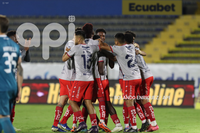 FBL  LIGA ECUABET  VINO TINTO VS NACIONAL