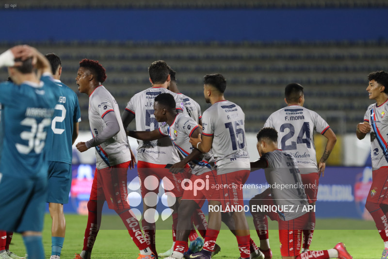 FBL  LIGA ECUABET  VINO TINTO VS NACIONAL