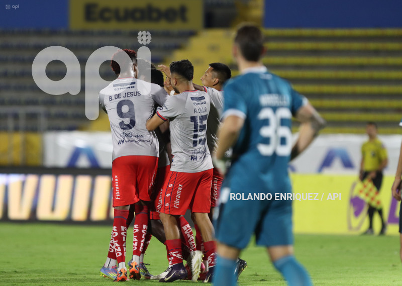 FBL  LIGA ECUABET  VINO TINTO VS NACIONAL