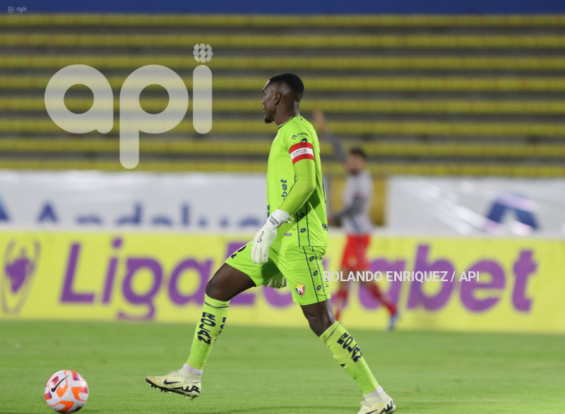 FBL  LIGA ECUABET  VINO TINTO VS NACIONAL